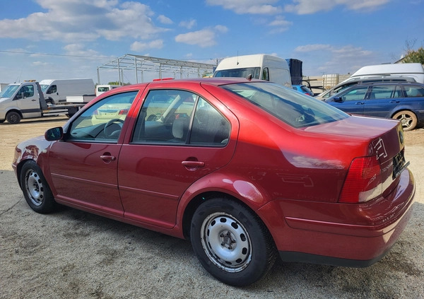 Volkswagen Bora cena 4000 przebieg: 156000, rok produkcji 1999 z Zwierzyniec małe 326